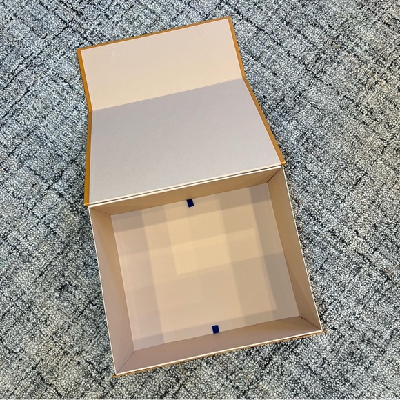 Authentic Extra Large Louis Vuitton Gift Box - Picture 13 of 14